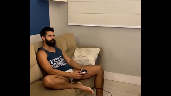 Brrincando com o rabo do meu amigo