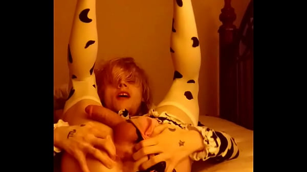 femboyscotty23 – Cute sissy trap milking udder from behind then squirting my milky cum load in your mouth with vibrator shoved up my hole!