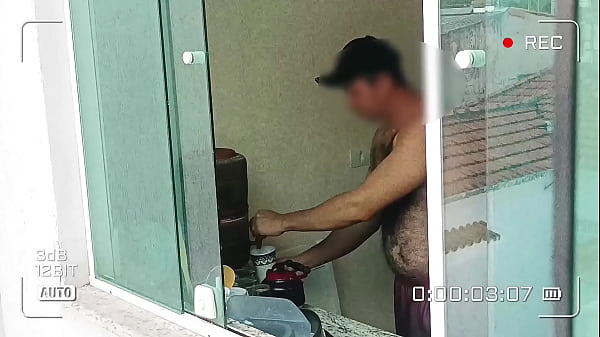 Fui flagrado dando pro meu vizinho hétero (COMPLETO NO RED)