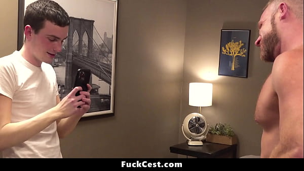I Decided I Wanted to Give My Sexy Uncle an Equally Sexy Gift – Fuckcest