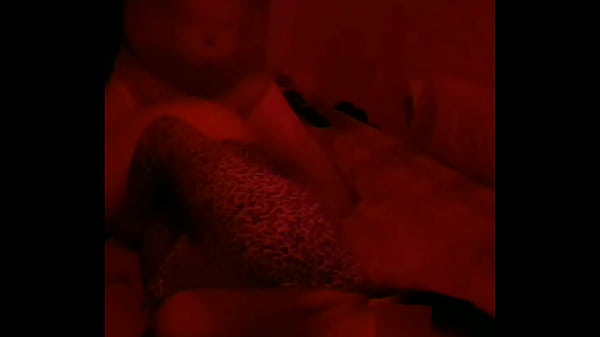 Cogiendo rico con amigo vergon, soy tu zorra papi ven cogeme rico