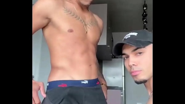 Depois do jogo o atacante do time me chamou pra casa dele. Só não sabia que eu que entraria com tudo – Free