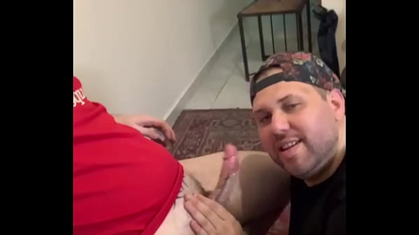 Mamando pau tatuado e tomando leite em live do x (COMPLETO NO RED)