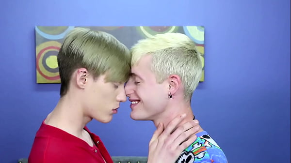 Twinks Have Fun Splattering Cum – Part #1 – 100% Bareback