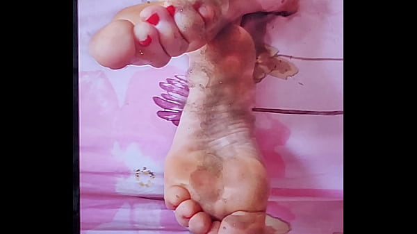 EmilieDanse’s feet tribute 2