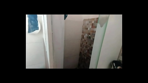 I went to take a shower in a hotel’s public bathroom and they caught me showing off and I was embarrassed