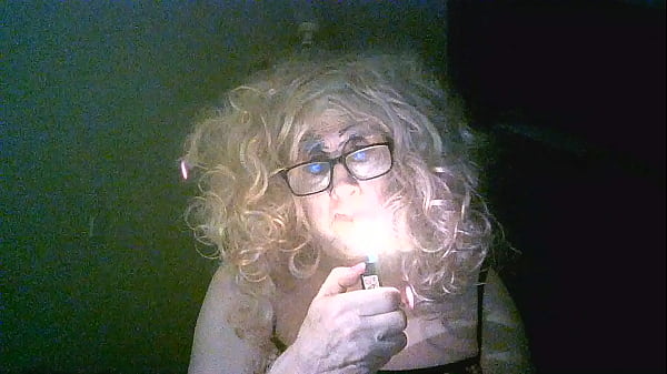 Old smoking scrubber fag bitch sissy  Shitcunt Sarah Wankward degrades herself again for black Bull