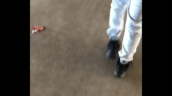 Pegação com muleque sigiloso na estação de trem