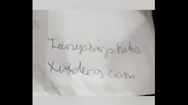 Tanyasijanika meztelen