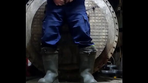 A gay man from Russia jerks off the smallest dick in the world on camera!