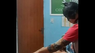 Sexo com novinho na massagem